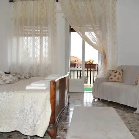 Home Tiberius Verona