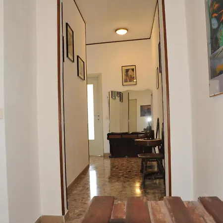 Home Tiberius Verona